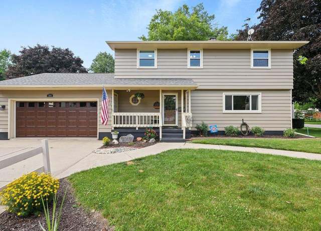Property at 300 W Chicago St, Stoughton, WI 53589, 4 beds, 2 baths