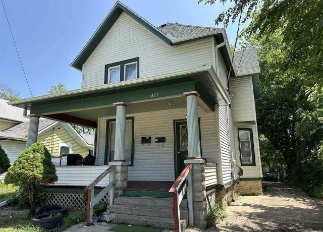 Property at 417 Center Ave, Janesville, WI 53548, 4 beds, 2 baths