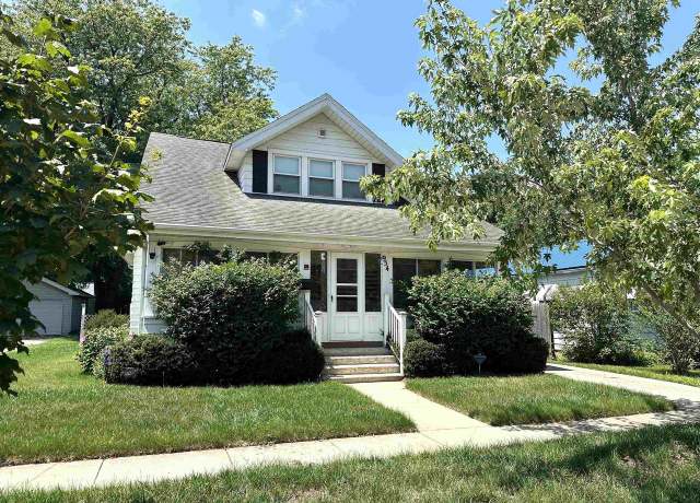 Property at 954 11th St, Beloit, WI 53511, 4 beds, 2 baths