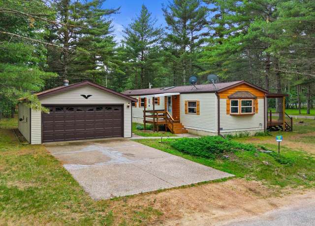 Property at 1943 Grove Ave, Friendship, WI 53934, 2 beds, 1 bath