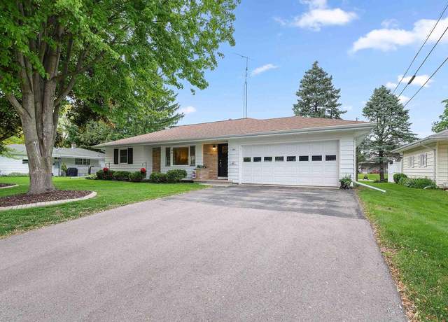 Property at 504 Walnut St, Beaver Dam, WI 53916, 3 beds, 1 bath