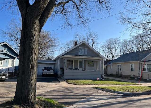 Property at 1320 Yates Ave, Beloit, WI 53511, 3 beds, 1 bath