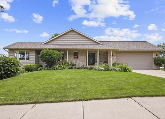 Property at 321 Dale Dr, Lodi, WI 53555, 3 beds, 2.5 baths