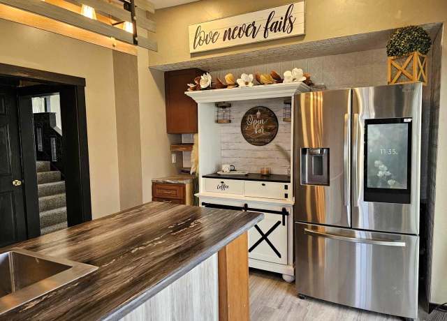 Property at 720 S Main St, Viroqua, WI 54665, 4 beds, 2 baths