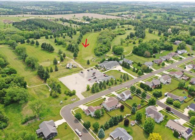 Property at 1004 Links Dr, Poynette, WI 53955