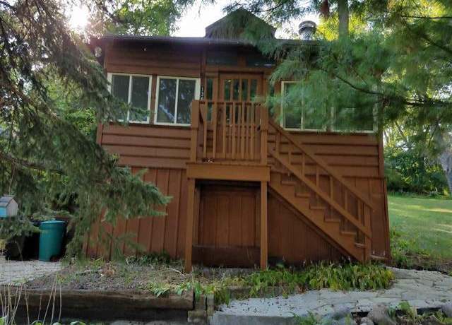 Property at 136 Orchard St, Williams Bay, WI 53191, 1 bed, 1 bath
