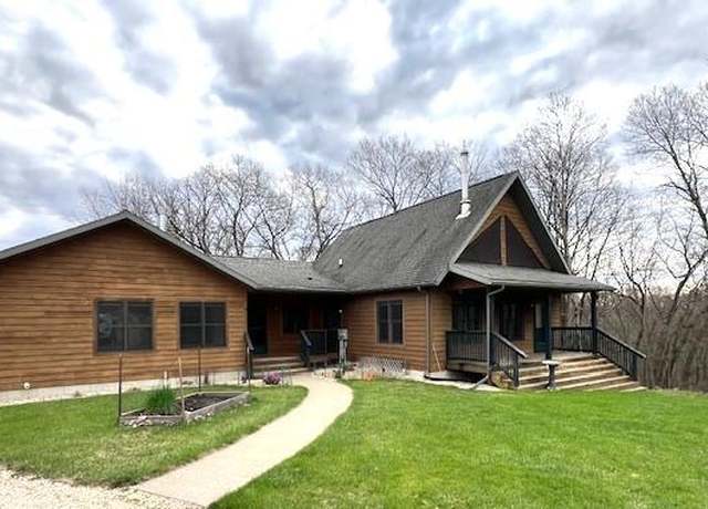 Property at 1726 Wynn Wood Ln, Harpers Ferry, IA 52146, 3 beds, 3 baths