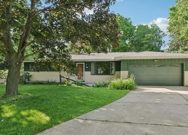 Property at 122 Violet Cir, Madison, WI 53714, 3 beds, 2.5 baths