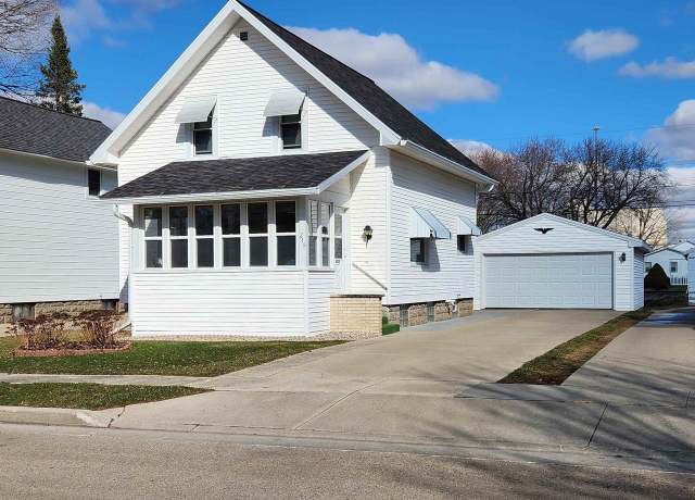 Property at 219 Walker St, Waupun, WI 53963, 3 beds, 1 bath