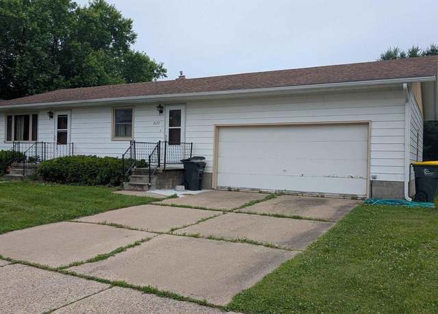 Property at 2077 N Dewey Ave, Reedsburg, WI 53959, 3 beds, 2 baths