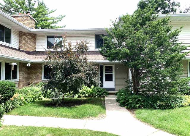 Property at 527 Walnut Grove Dr, Madison, WI 53717, 3 beds, 2.5 baths