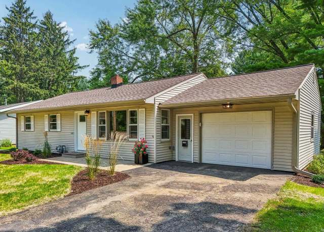 Property at 1413 Reetz Rd, Madison, WI 53711, 3 beds, 1 bath