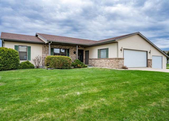 Property at 1201 Knower Ave, Hillsboro, WI 54634, 4 beds, 3 baths