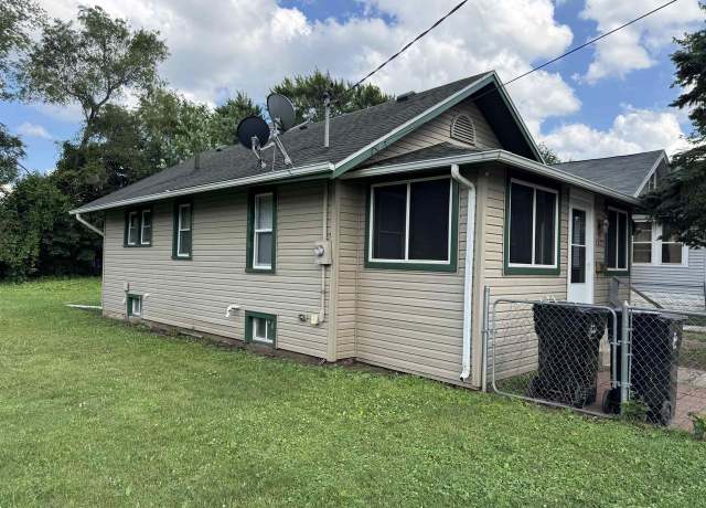 Property at 1621 Dewey Ave, Beloit, WI 53511, 2 beds, 1 bath