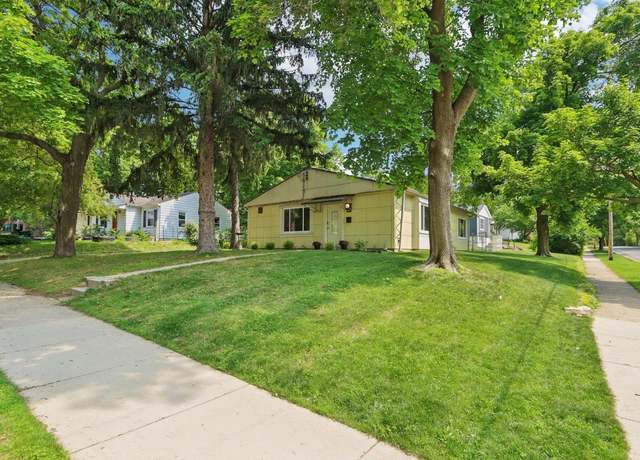 Property at 3553 Heather Crst, Madison, WI 53705, 3 beds, 1 bath