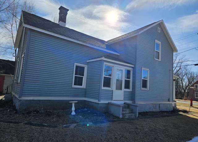 Property at 210 N Farmer St, Princeton, WI 54968, 3 beds, 1.5 baths