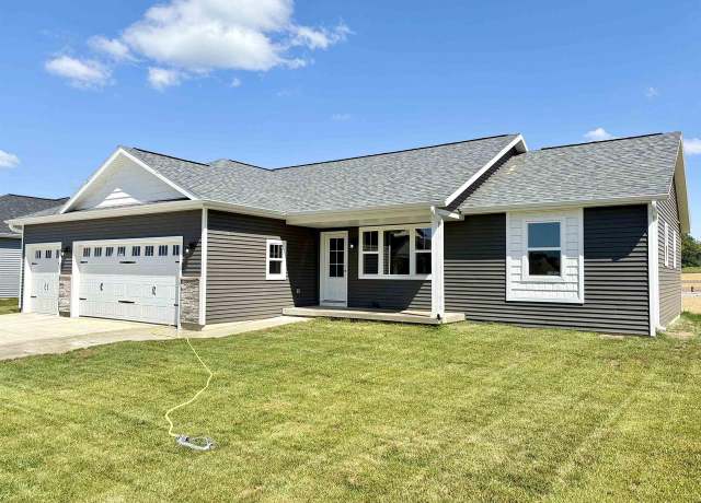 Property at 2931 Ridgeline Dr, Portage, WI 53901, 4 beds, 2 baths