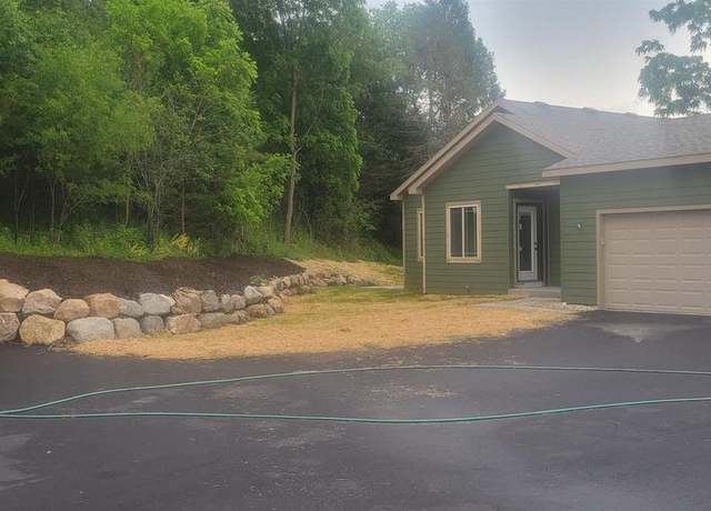 Property at 1430 Martiny Ct, Baraboo, WI 53913, 3 beds, 3 baths