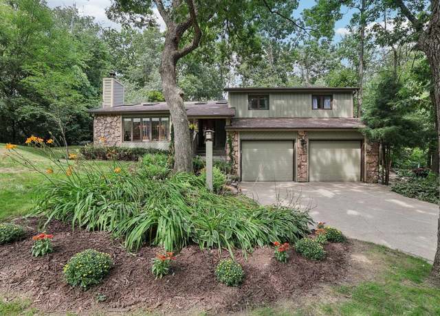 Property at 5854 Woods Edge Rd, Fitchburg, WI 53711, 4 beds, 3 baths