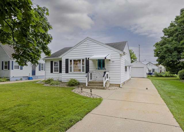 Property at 1421 Maple Ave, Janesville, WI 53548, 3 beds, 1 bath