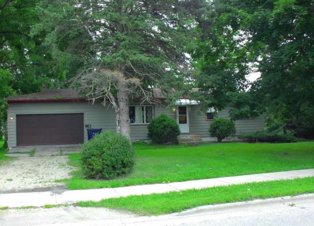 Property at 3234 Kennedy Rd, Janesville, WI 53545, 3 beds, 1 bath