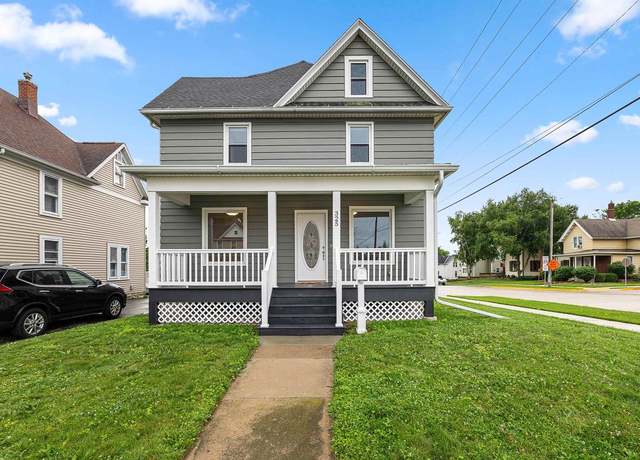 Property at 325 W Maple Ave, Beaver Dam, WI 53916, 3 beds, 2.5 baths