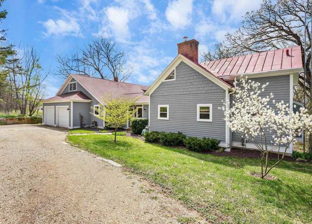 Property at 2473 Mount Hope Rd, Dodgeville, WI 53533, 4 beds, 2 baths