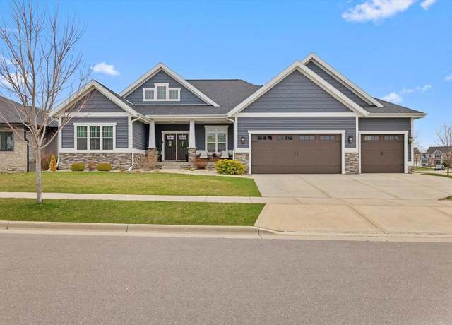 Property at 800 Lynn St, Waunakee, WI 53597, 5 beds, 3.5 baths