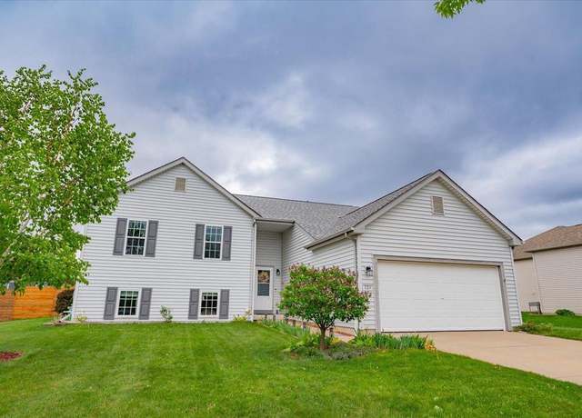 Property at 324 Rosewood Ave, Lake Mills, WI 53551, 3 beds, 2 baths