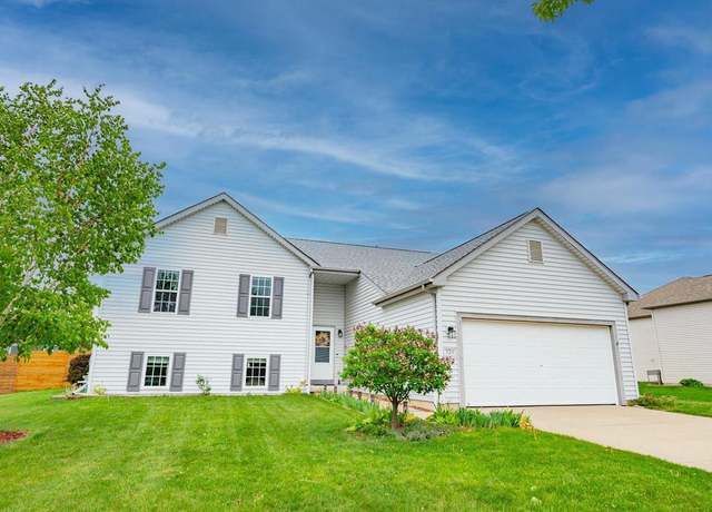 Property at 324 Rosewood Ave, Lake Mills, WI 53551, 3 beds, 2 baths