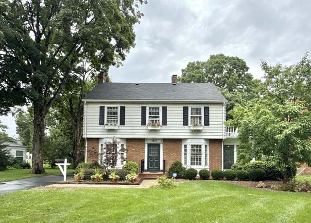 Property at 1875 Sherwood Dr SW, Beloit, WI 53511, 4 beds, 2.5 baths