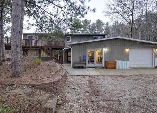 Property at N7827 Kettle Moraine Dr, Whitewater, WI 53190, 3 beds, 2 baths