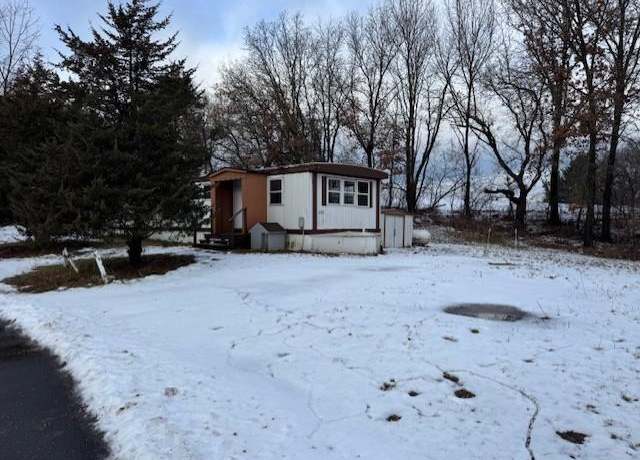 Property at 2927 Lincoln Ave, Oxford, WI 53952, 2 beds, 1 bath