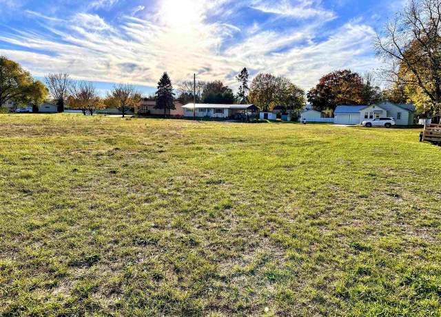 Property at 800 S Michigan St, Prairie Du Chien, WI 53821