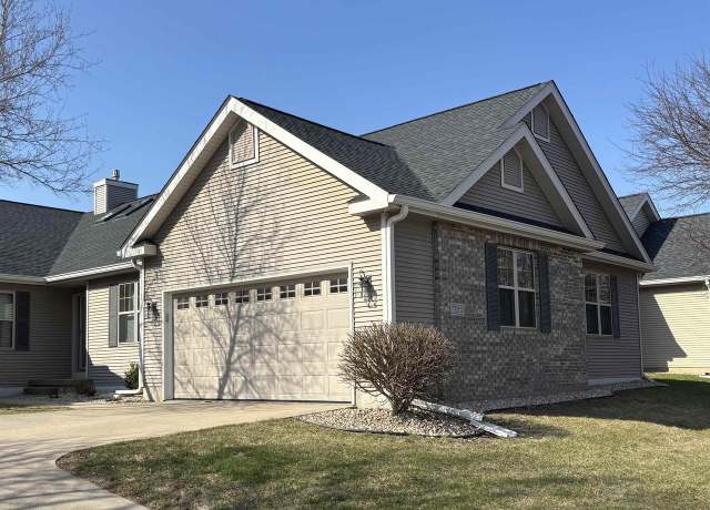 Property at 7035 Havenswood Dr, Madison, WI 53718, 3 beds, 2 baths
