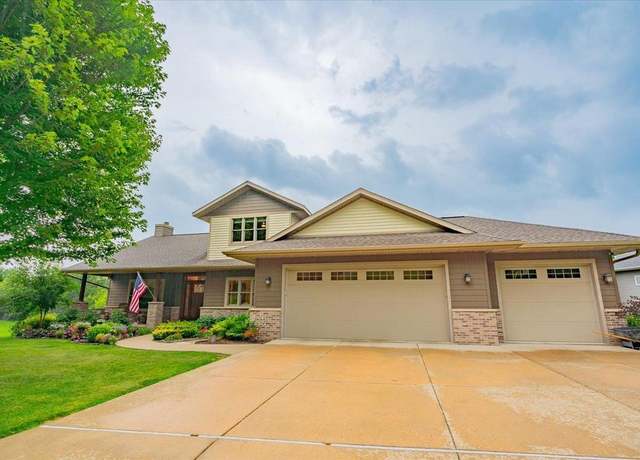 Property at 7022 Laufenberg Blvd, Cross Plains, WI 53528, 3 beds, 2.5 baths