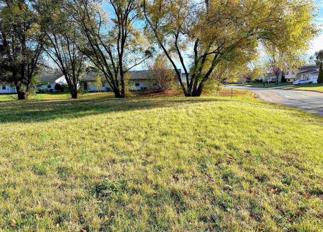 Property at 900 S Michigan St, Prairie Du Chien, WI 53821