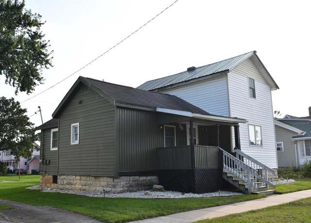 Property at 36 8th St, Fond Du Lac, WI 54935, 3 beds, 1 bath