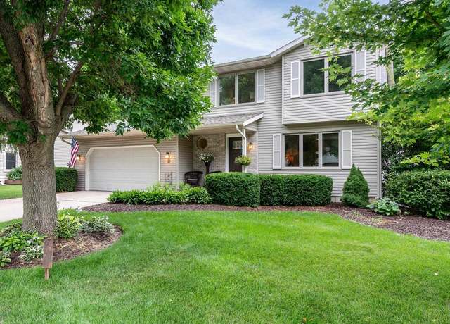 Property at 811 Devonshire Rd, Stoughton, WI 53589, 3 beds, 2.5 baths