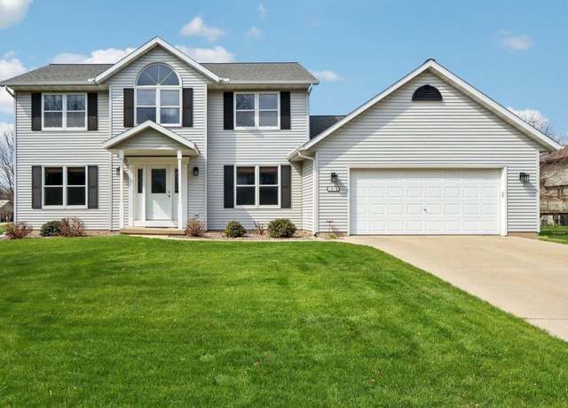 Property at 1810 Chapin Ct, Stoughton, WI 53589, 4 beds, 3.5 baths