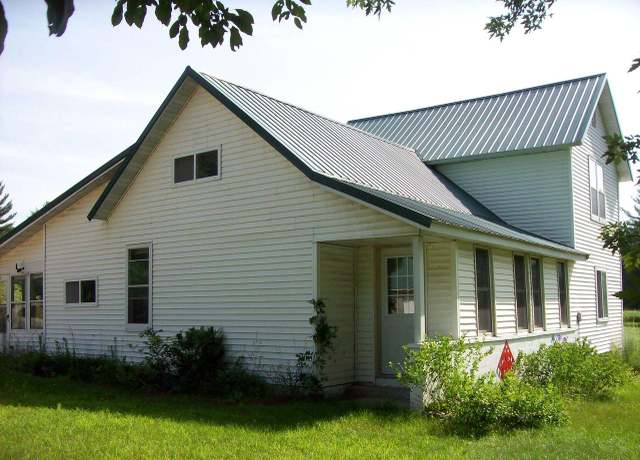 Property at 1004 County Road J, Friendship, WI 53934, 3 beds, 1 bath