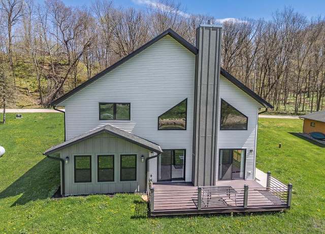 Property at S952 W Redstone Dr, La Valle, WI 53941, 3 beds, 2.5 baths