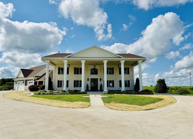 Property at W5548 Sunset Hills Ln, Monroe, WI 53566, 4 beds, 6 baths