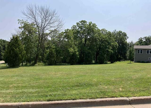 Property at 722 Newbury Cir, Lancaster, WI 53813