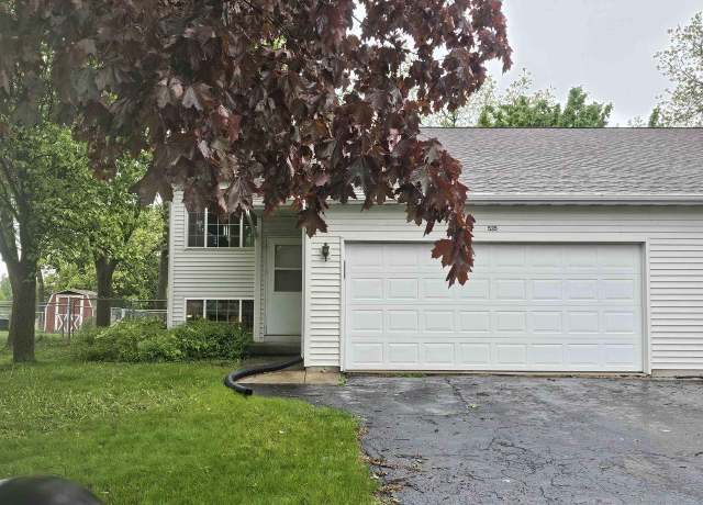 Property at 535 Ronald Lee Cir, Rio, WI 53960, 3 beds, 2 baths
