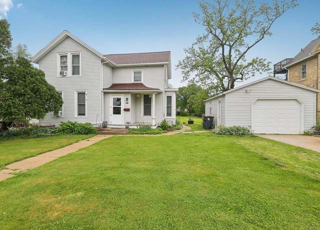 Property at 146 S Washington St, Waterloo, WI 53594, 3 beds, 1 bath
