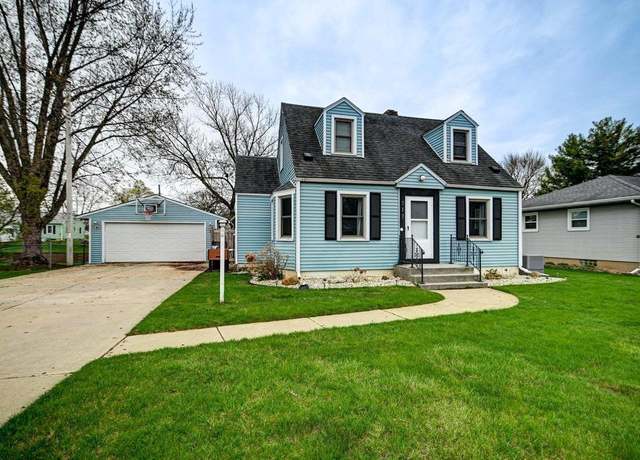 Property at 717 Columbia Ave, Deforest, WI 53532, 3 beds, 1.5 baths