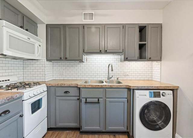 Property at 3 Sherman Ter #3, Madison, WI 53704, 2 beds, 1 bath