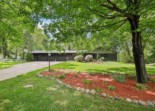 Property at 3169 Danbury Dr W, Janesville, WI 53546, 4 beds, 3 baths