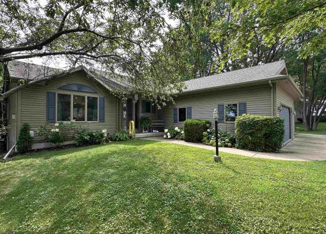 Property at 2647 Spring Hill Dr, Stoughton, WI 53589, 4 beds, 3 baths